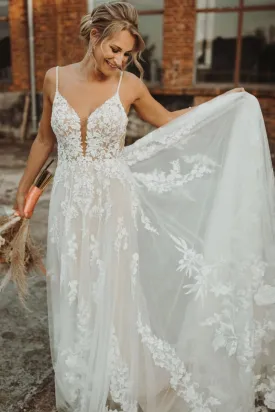 Fairy A Line V Neck Tulle Wedding Dresses with Appliques VK0731104