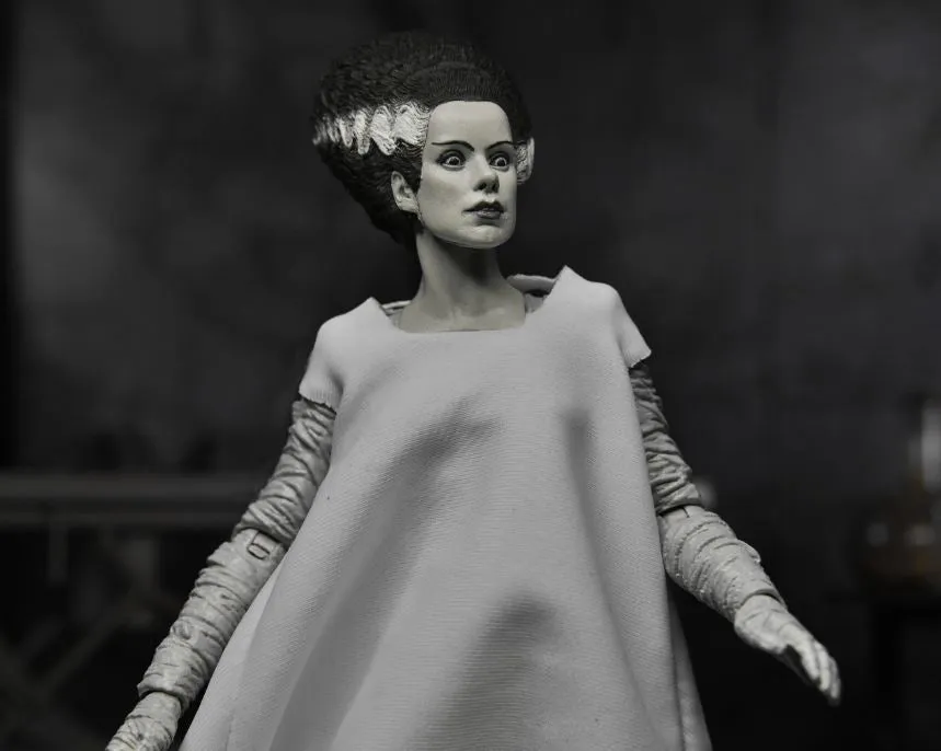 Figurine - Ultimate Bride of Frankenstein (B&W) - 7in