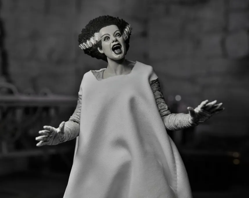 Figurine - Ultimate Bride of Frankenstein (B&W) - 7in