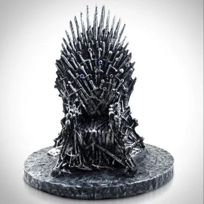 Iron Throne Replica - Cool Collectible