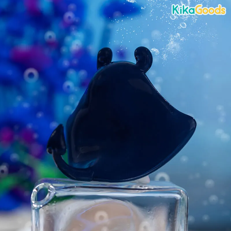 Penny's Box · Manta Ray Limited Figure