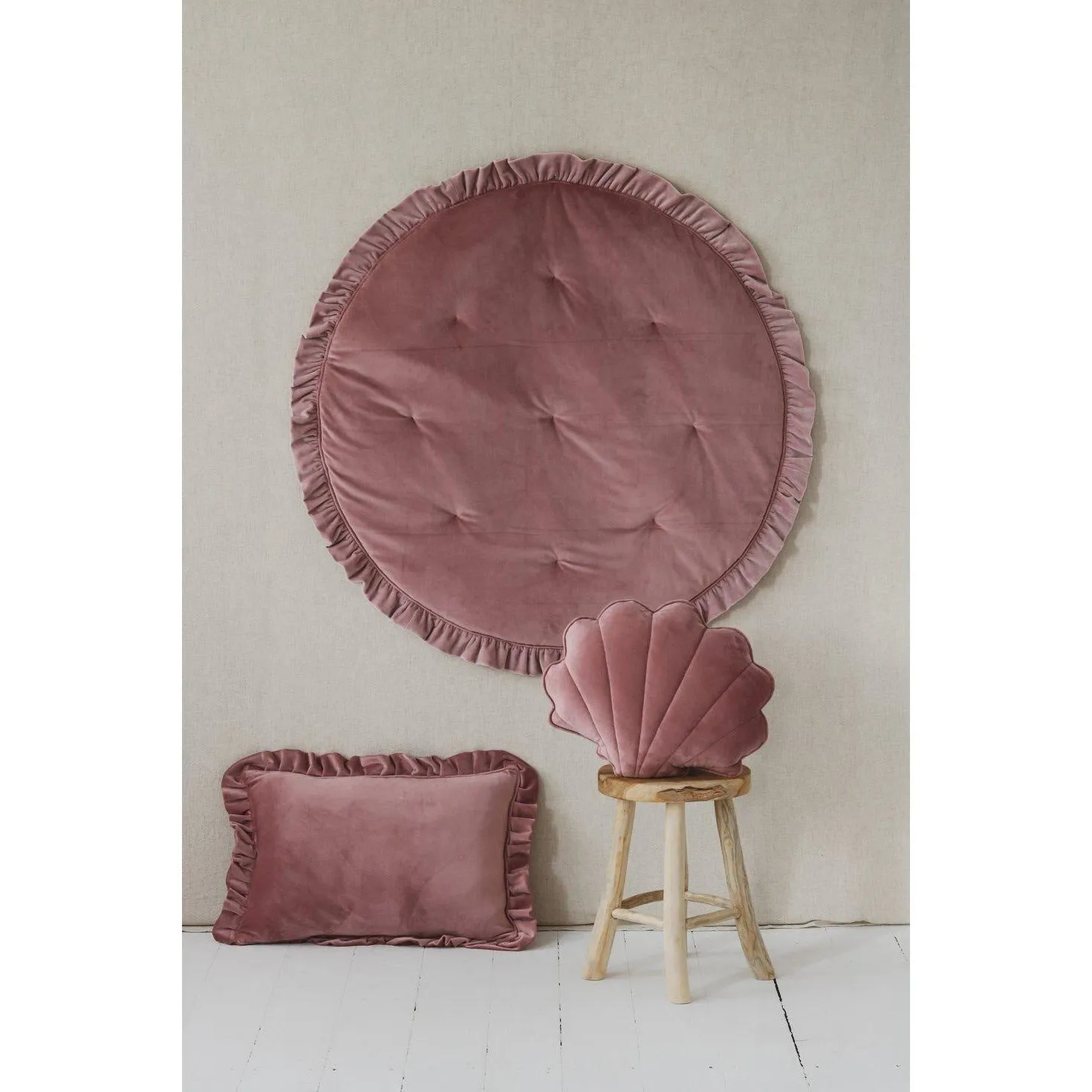 Soft Velvet Mat with Frill