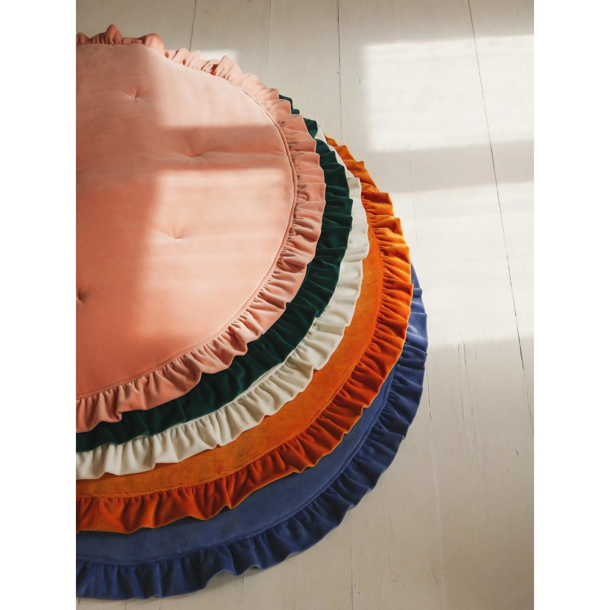 Soft Velvet Mat with Frill