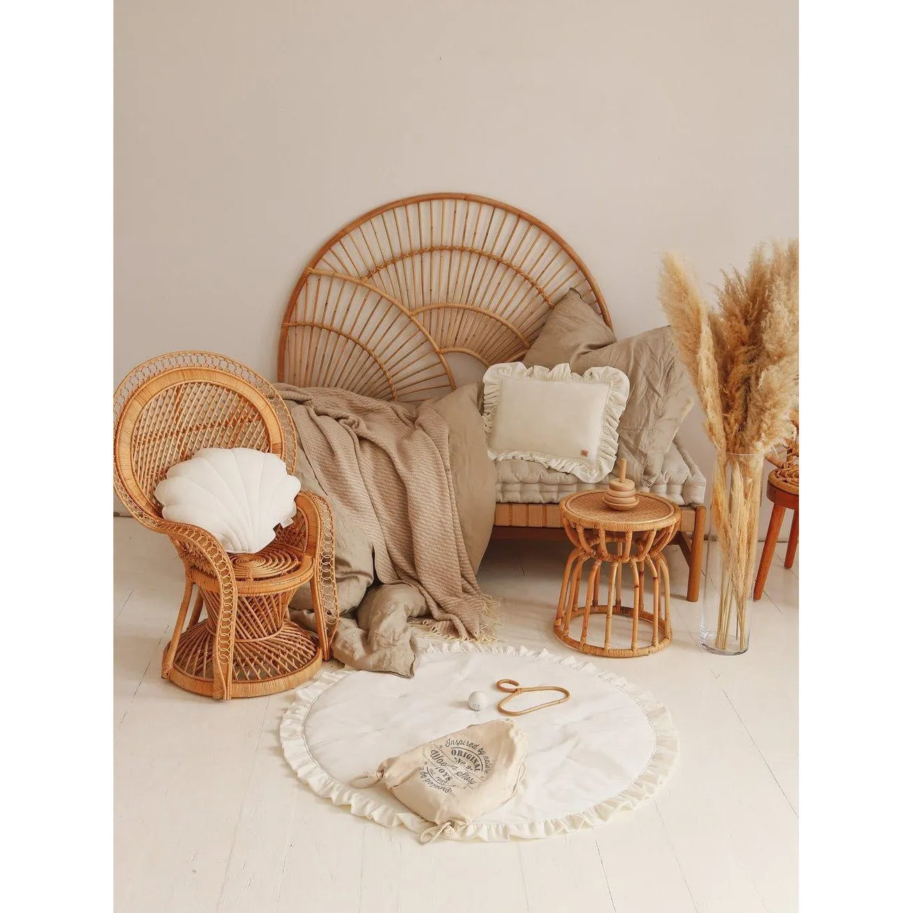 Soft Velvet Mat with Frill