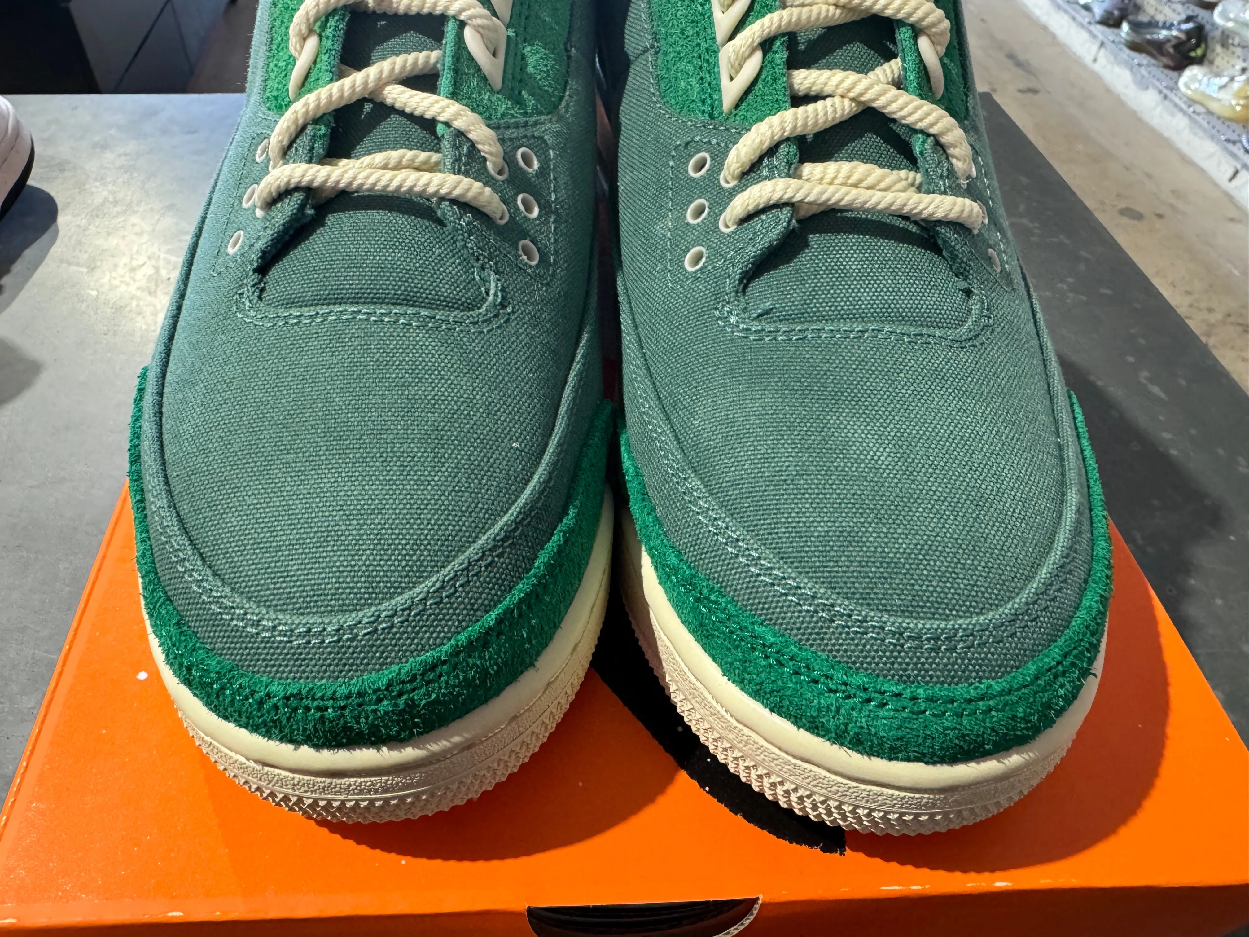 WMNS Air Jordan 3 Retro - Nina Chanel Abney Bicoastal